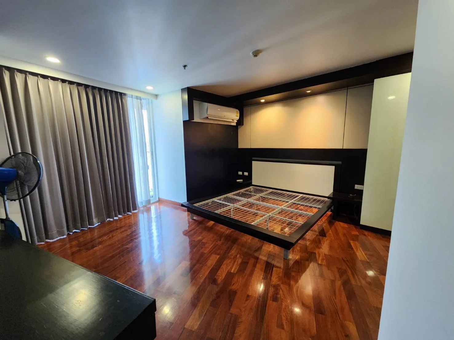 Property photos for Urbana Langsuan