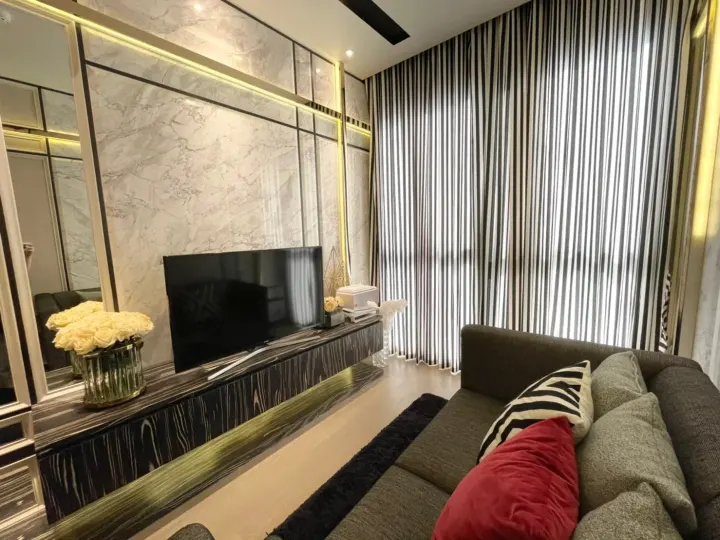 Property photos for Ashton Asoke