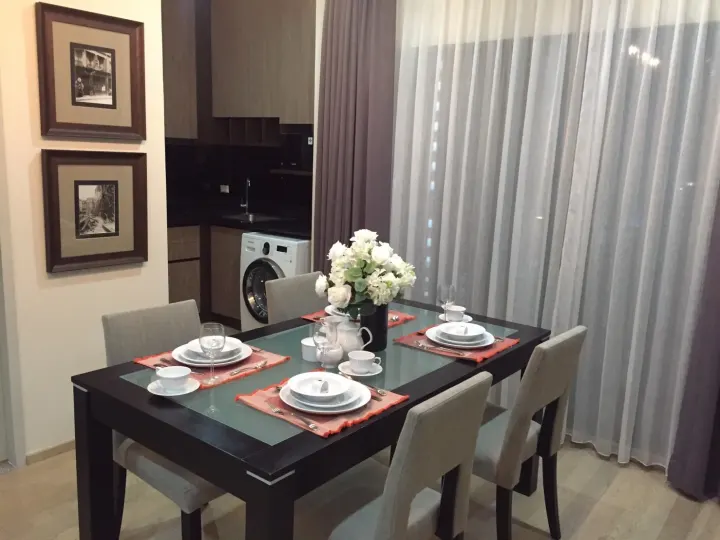 Property photos for Noble Refine