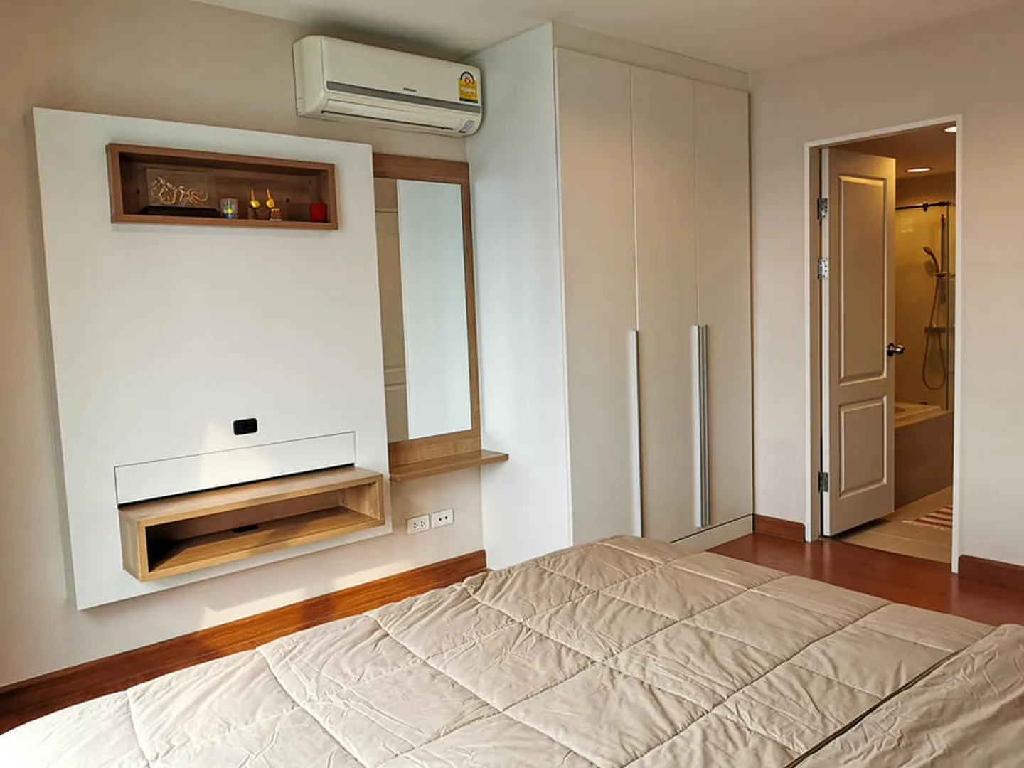 Property photos for Belle Grand Rama 9