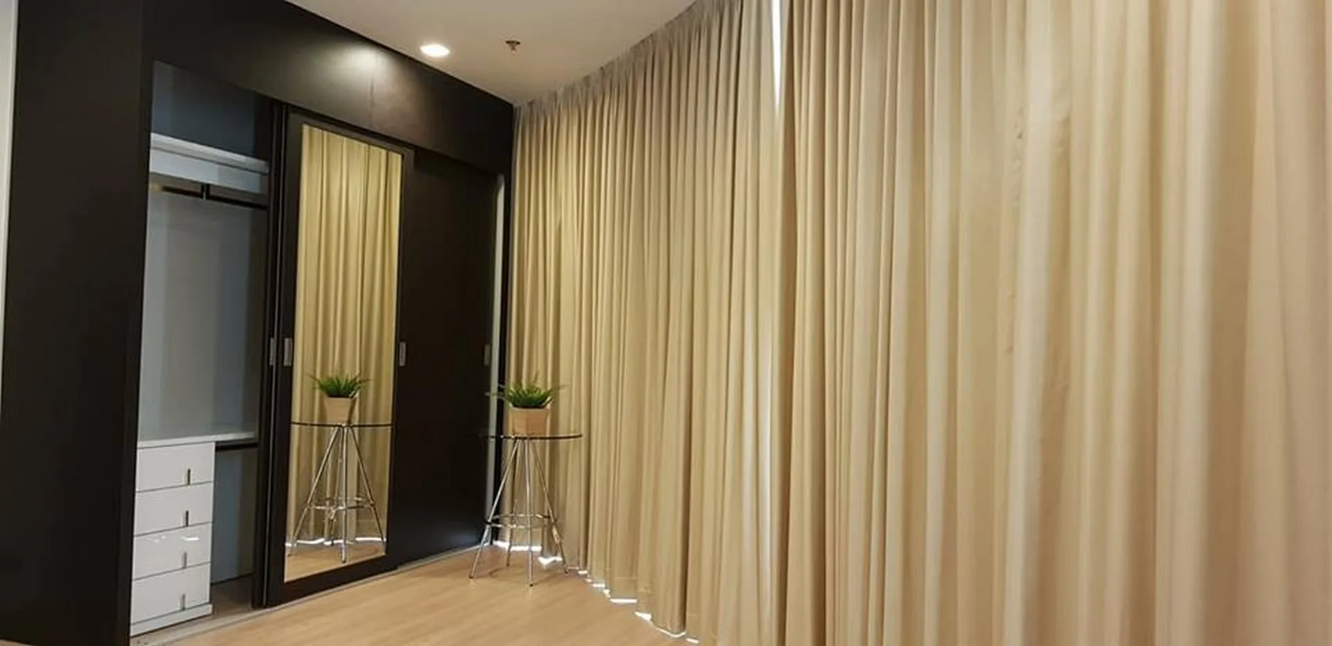 Property photos for Sky Walk Condominium