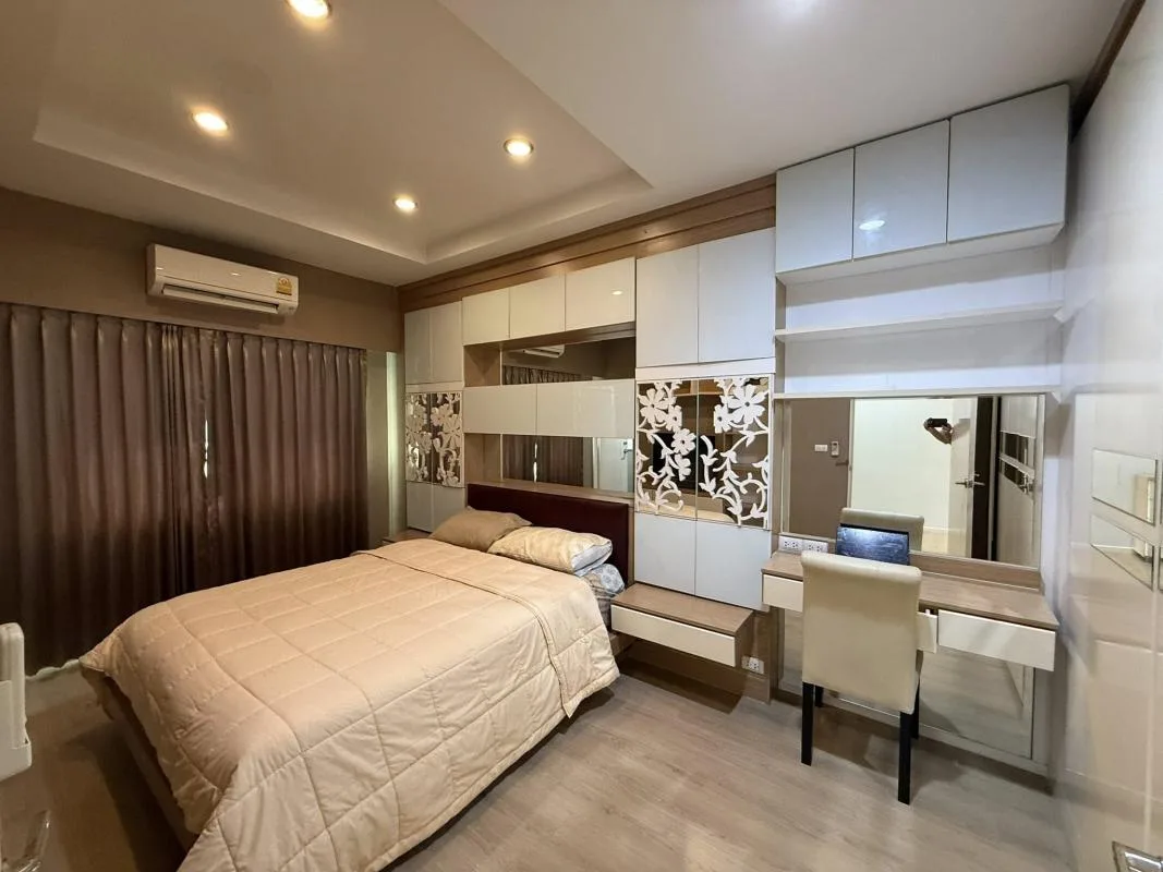 Property photos for Baan Klang Muang Sukhumvit 77