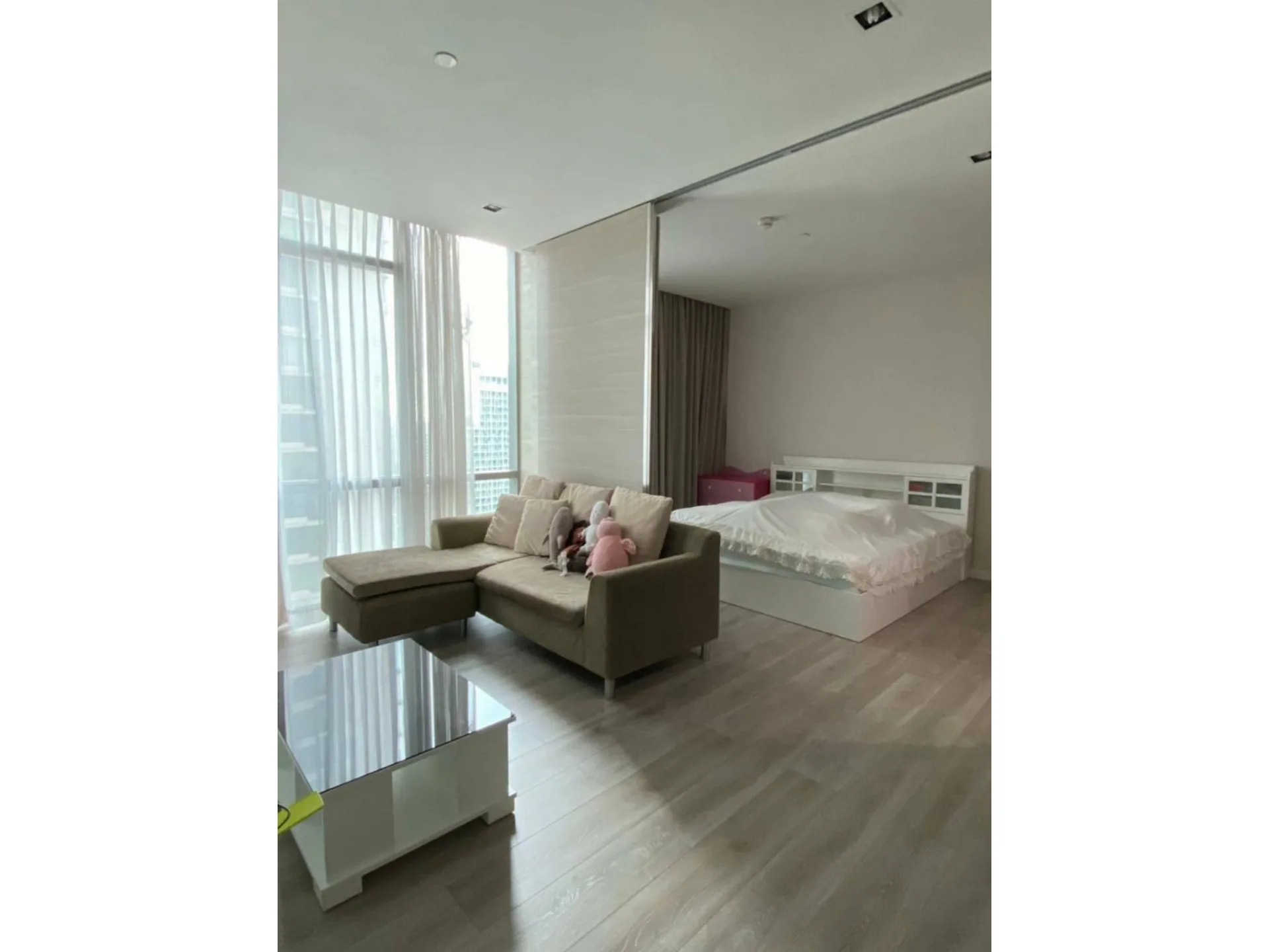 Property photos for The Room Sukhumvit 21