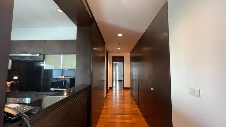 Property photos for Royal Residence Park
