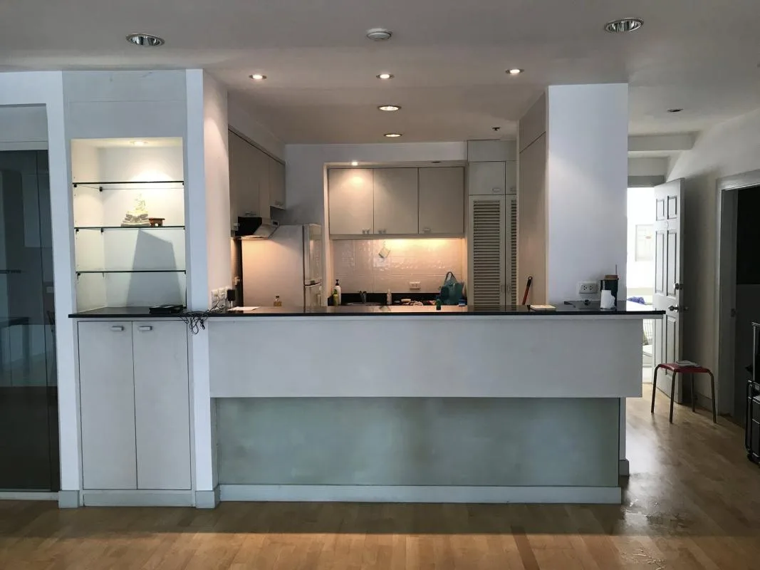 Property photos for The Royal Place 1