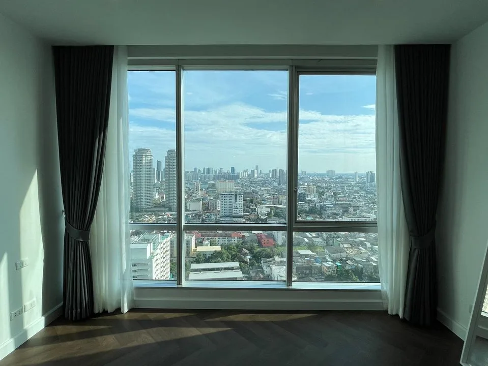 Property photos for Sky Villas Sathorn