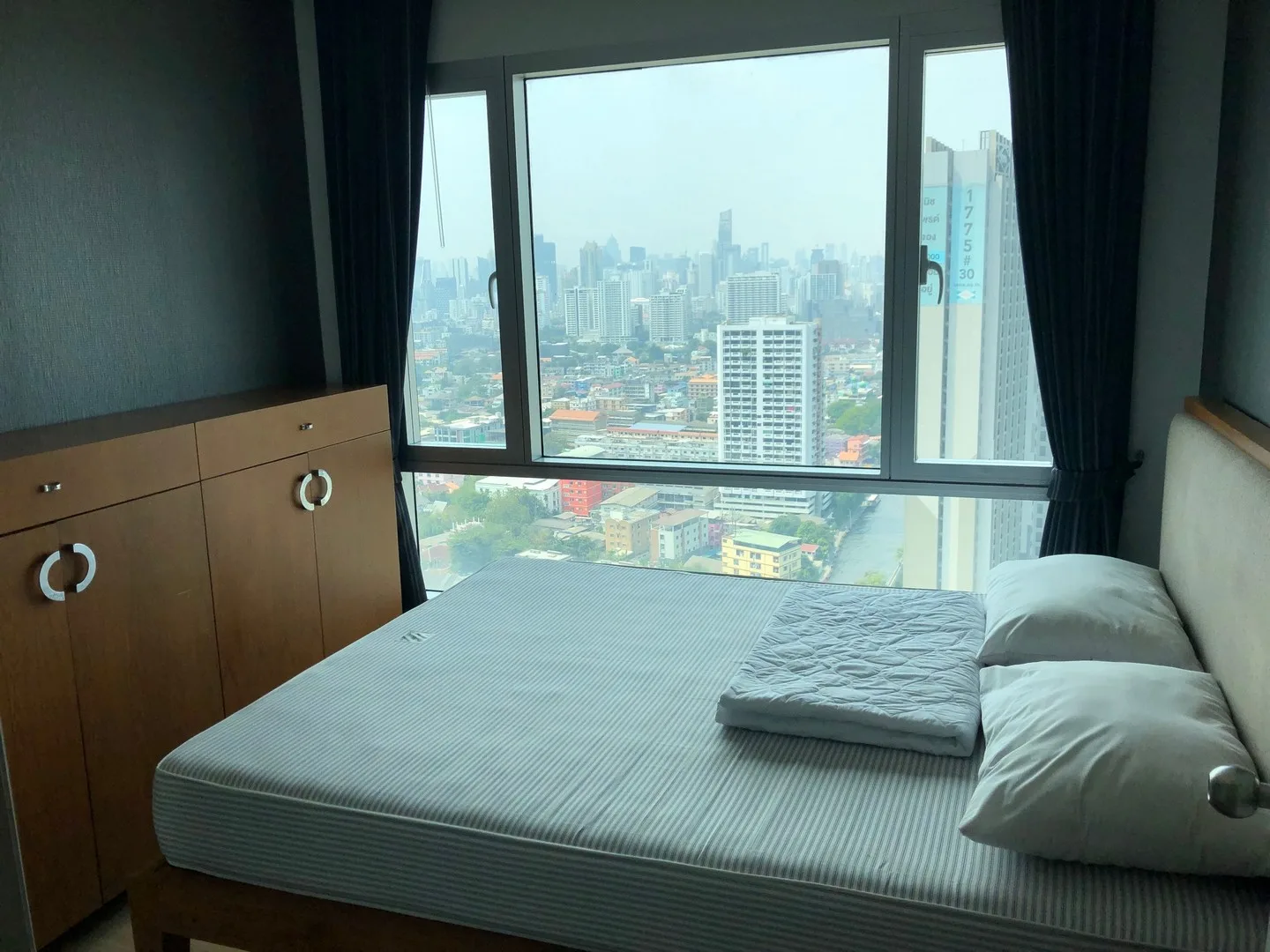 Property photos for Thru Thonglor