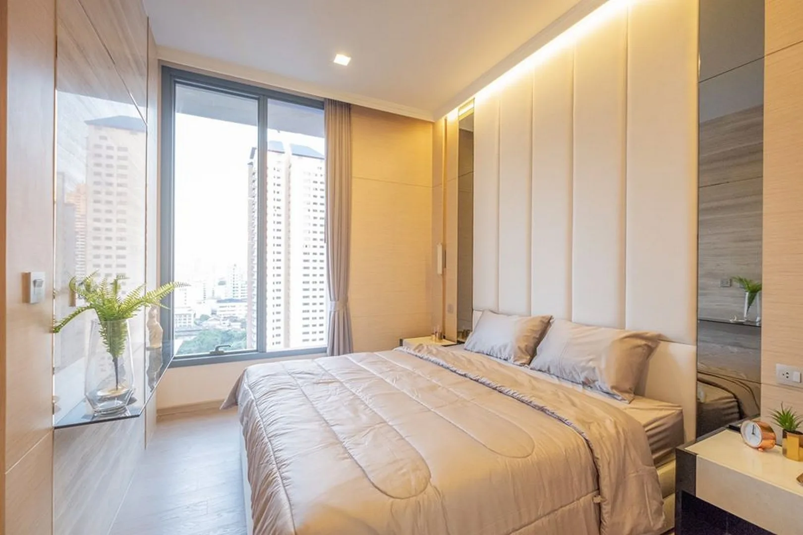 Property photos for The Esse Asoke