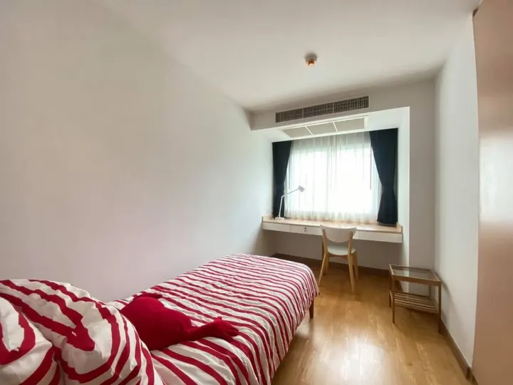 Property photos for Residence 52