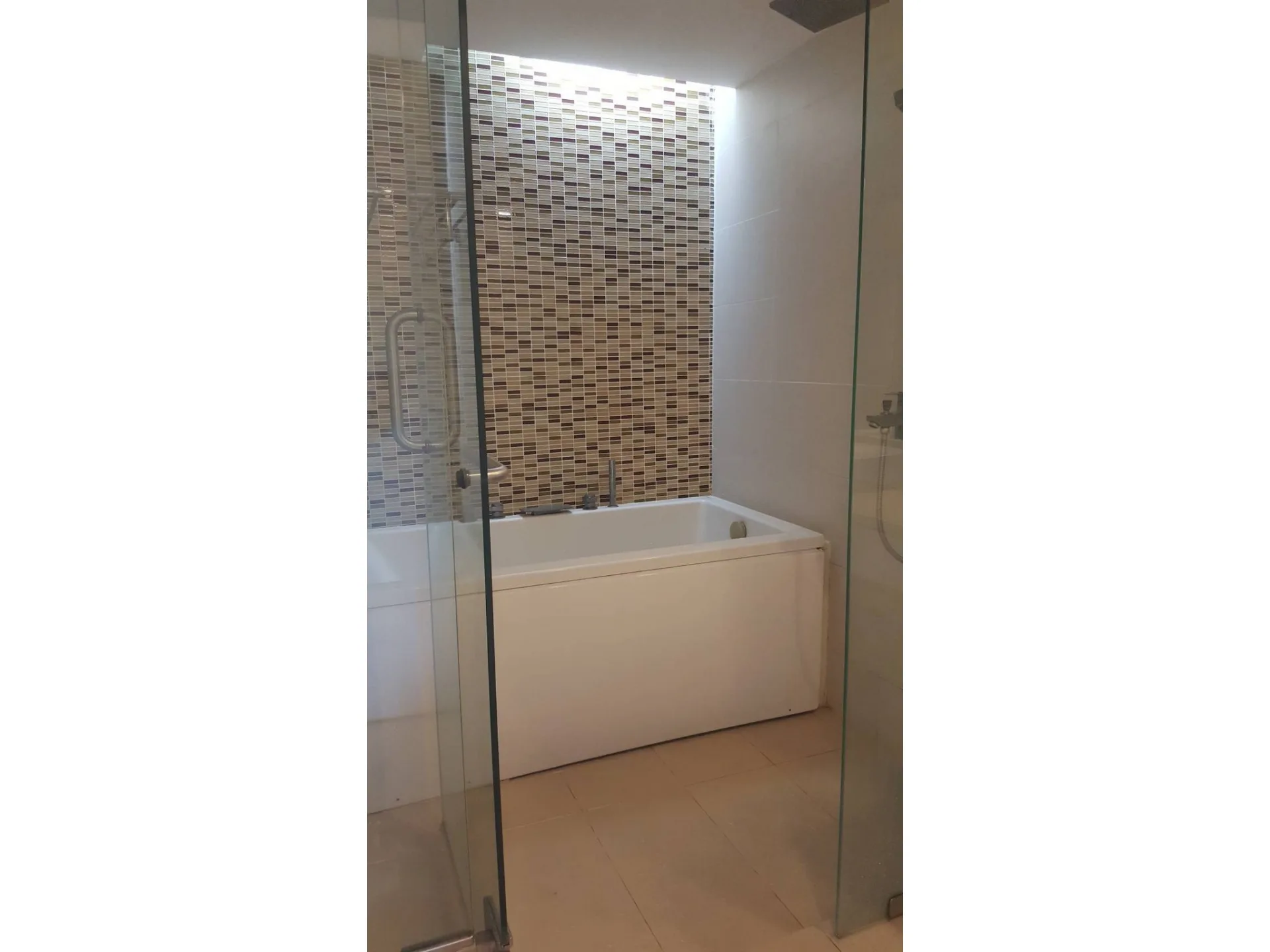 Property photos for Le Nice Ekamai