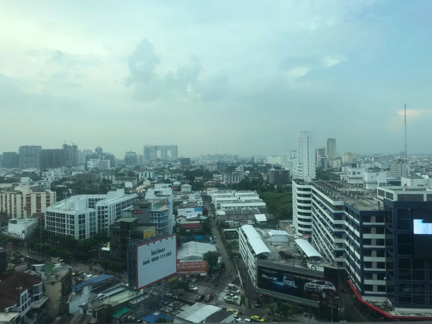 Property photos for Whizdom Avenue Ratchada - Ladprao