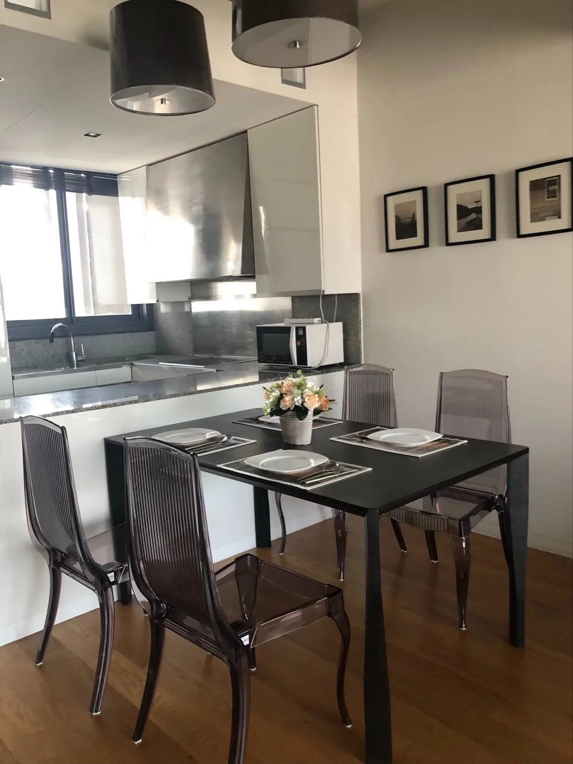 Property photos for The Met