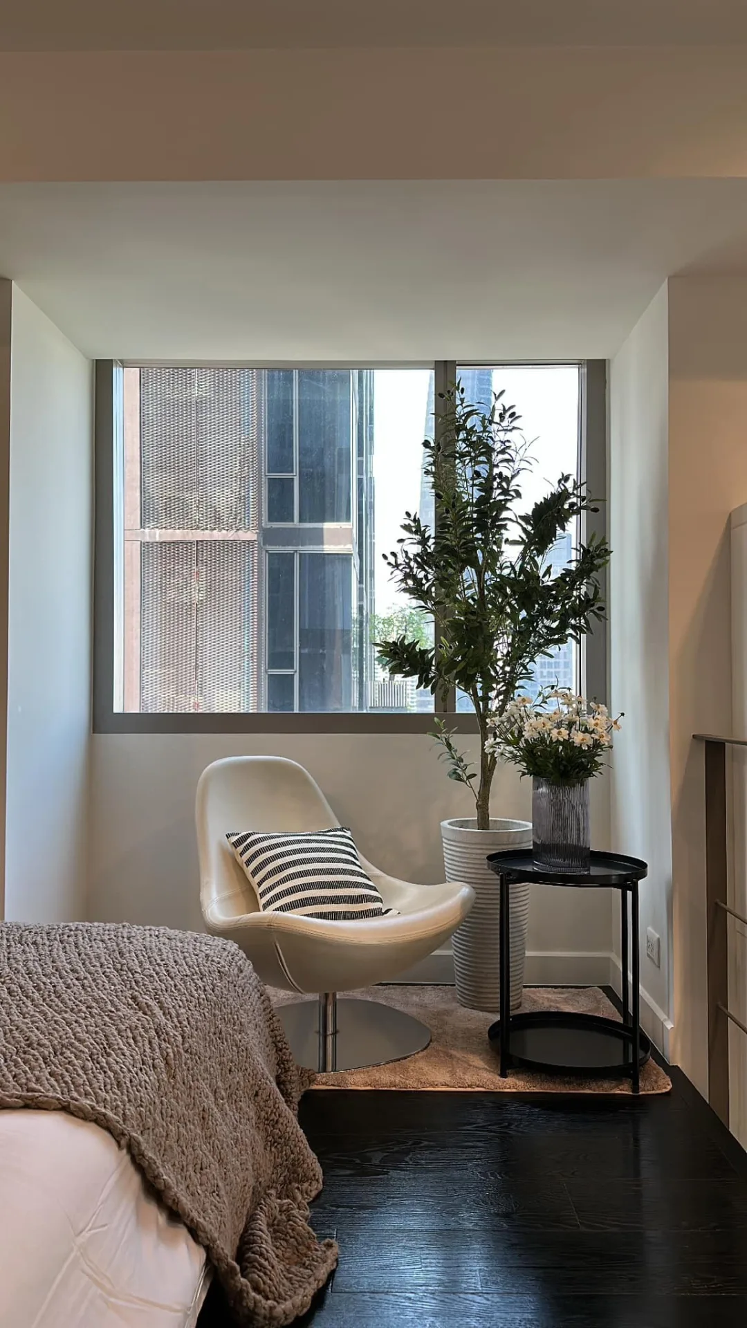 Property photos for Ideo Morph 38