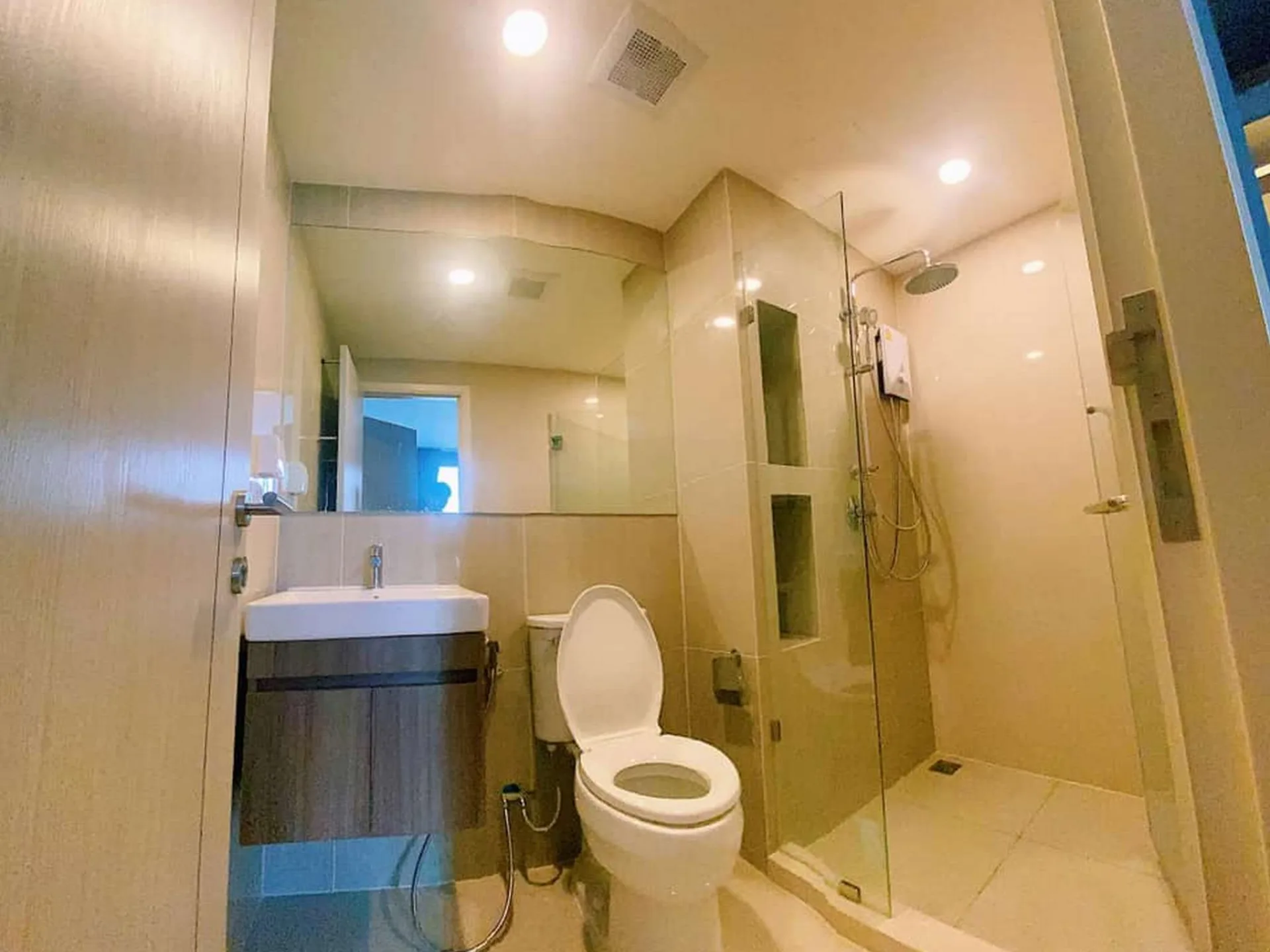 Property photos for Ikon Sukhumvit 77