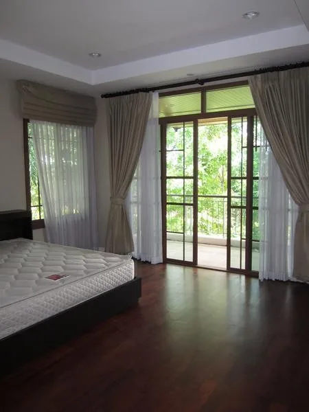 Property photos for Moobaan Narasiri Pattanakarn-srinakarindra