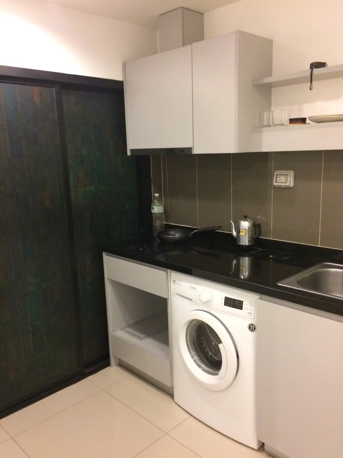 Property photos for Zenith Place Sukhumvit 42