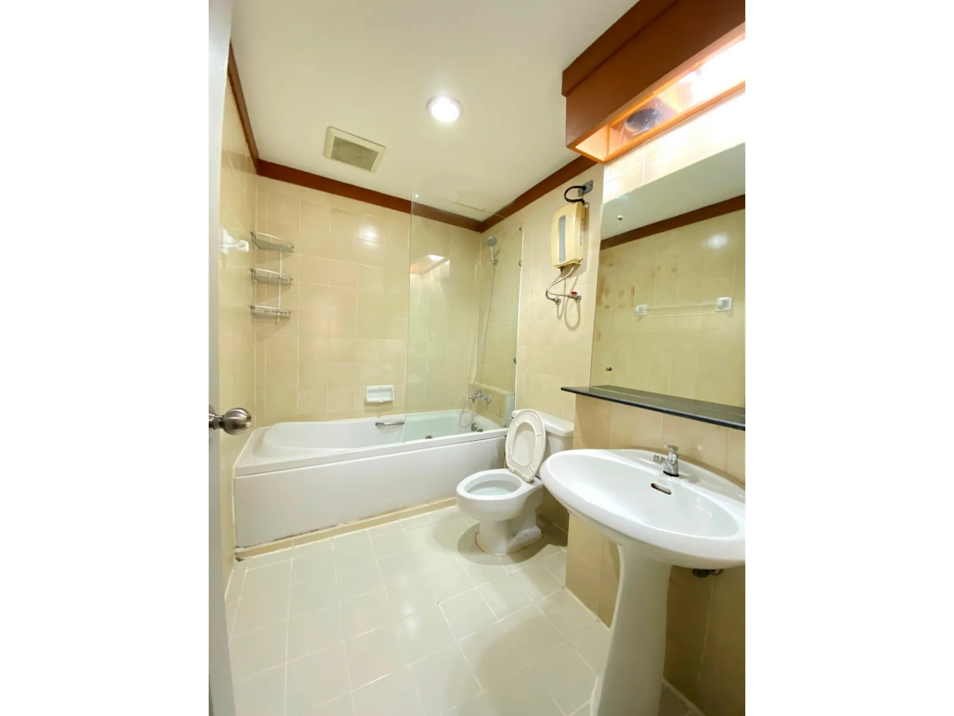 Property photos for The Waterford Diamond