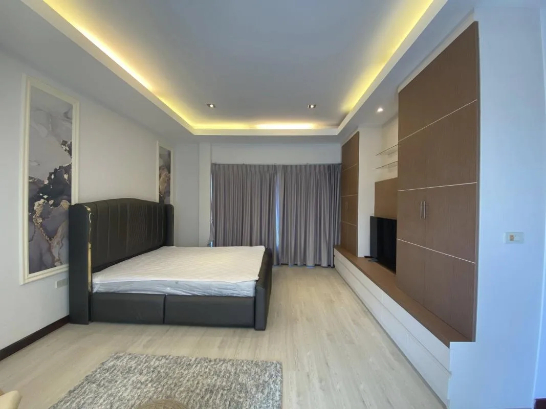 Property photos for Noble Tara Pattanakarn