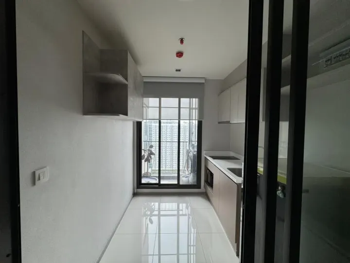 Property photos for Life Sathorn Sierra