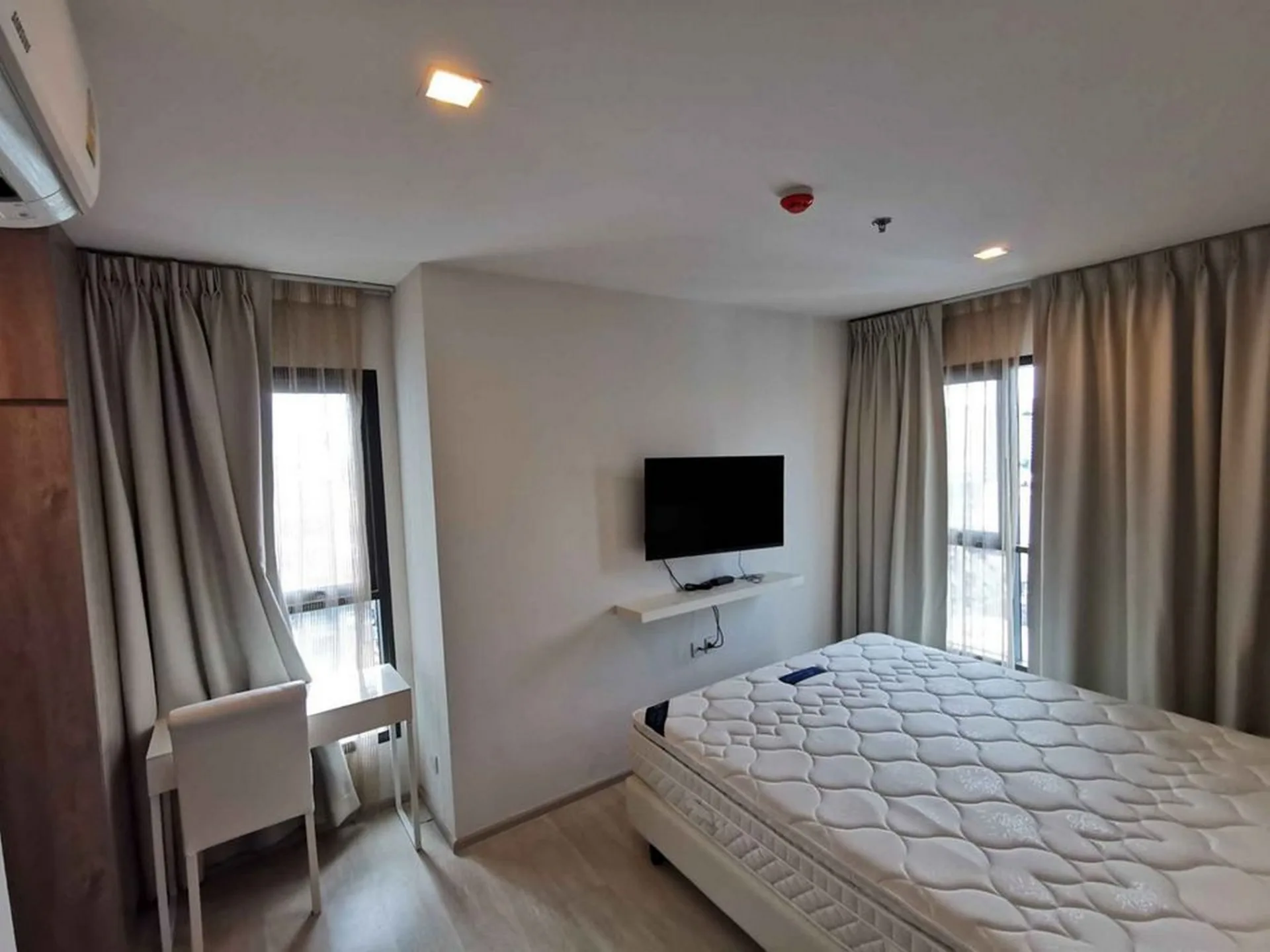 Property photos for Life Sukhumvit 48