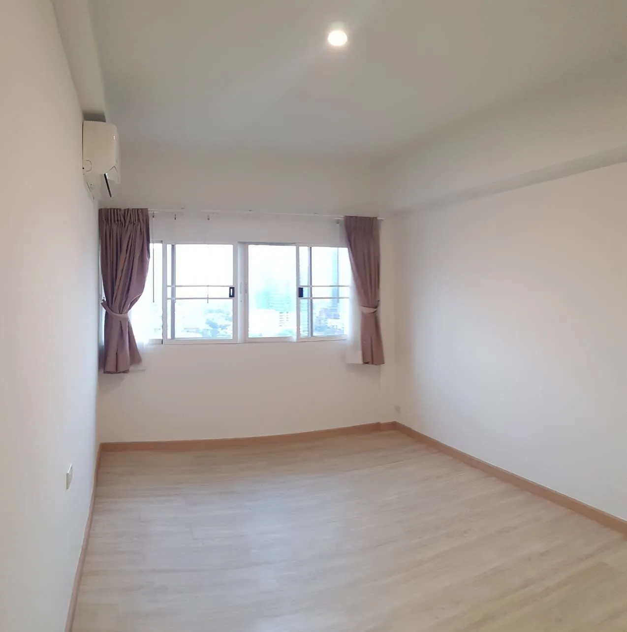 Property photos for Thonglor Tower