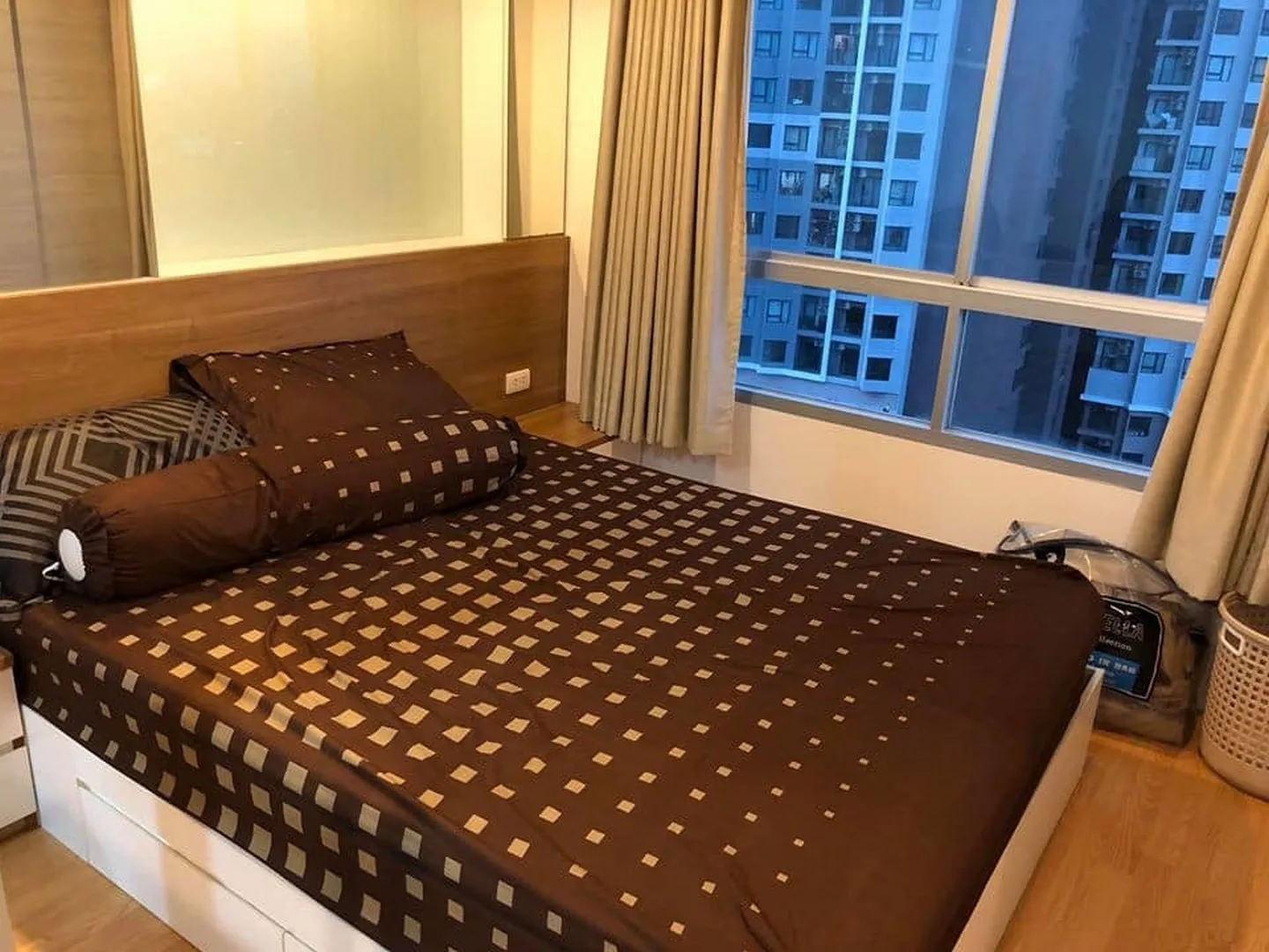 Property photos for Lumpini Place Srinakarin - Huamak Station
