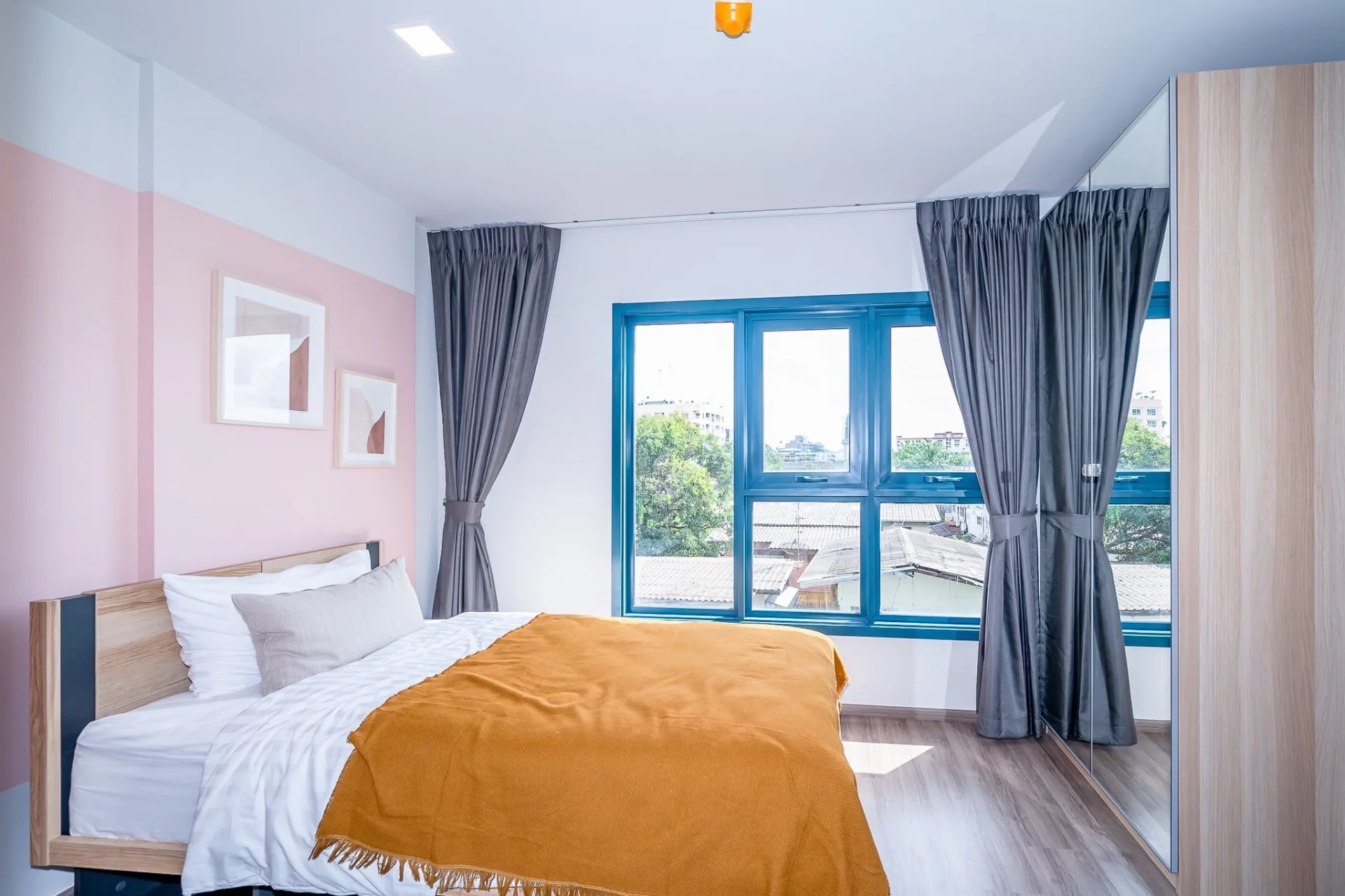 Property photos for THE BASE Sukhumvit 50