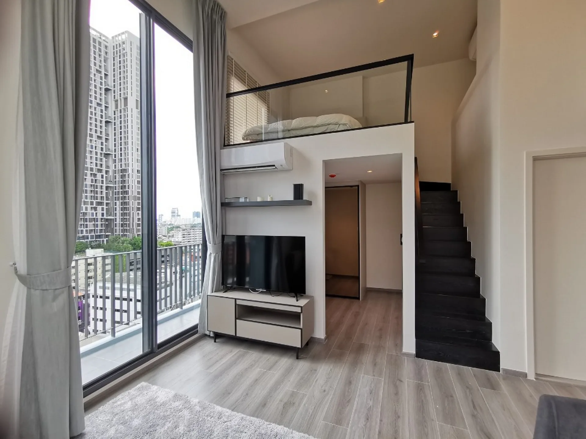 Property photos for The Reserve Phahol - Pradipat