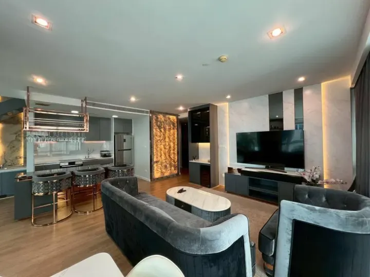 Property photos for The Room Sukhumvit 21