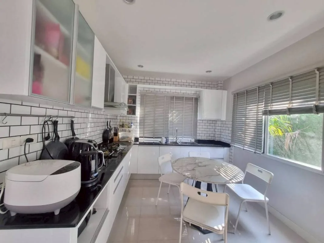 Property photos for The Centro Watcharapol