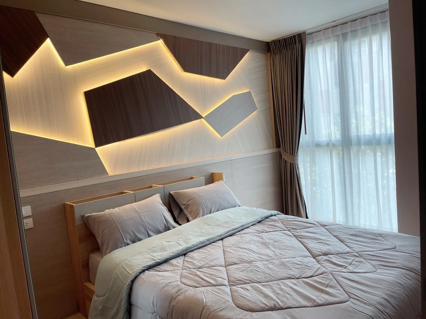 Property photos for Taka Haus Ekamai 12