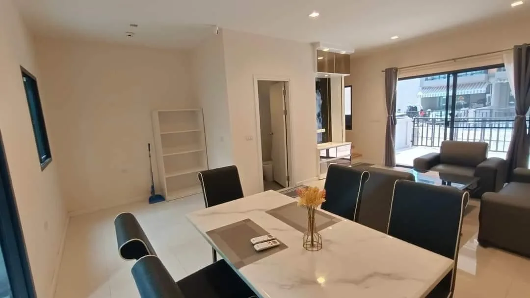 Property photos for Eigen Premium Townhome