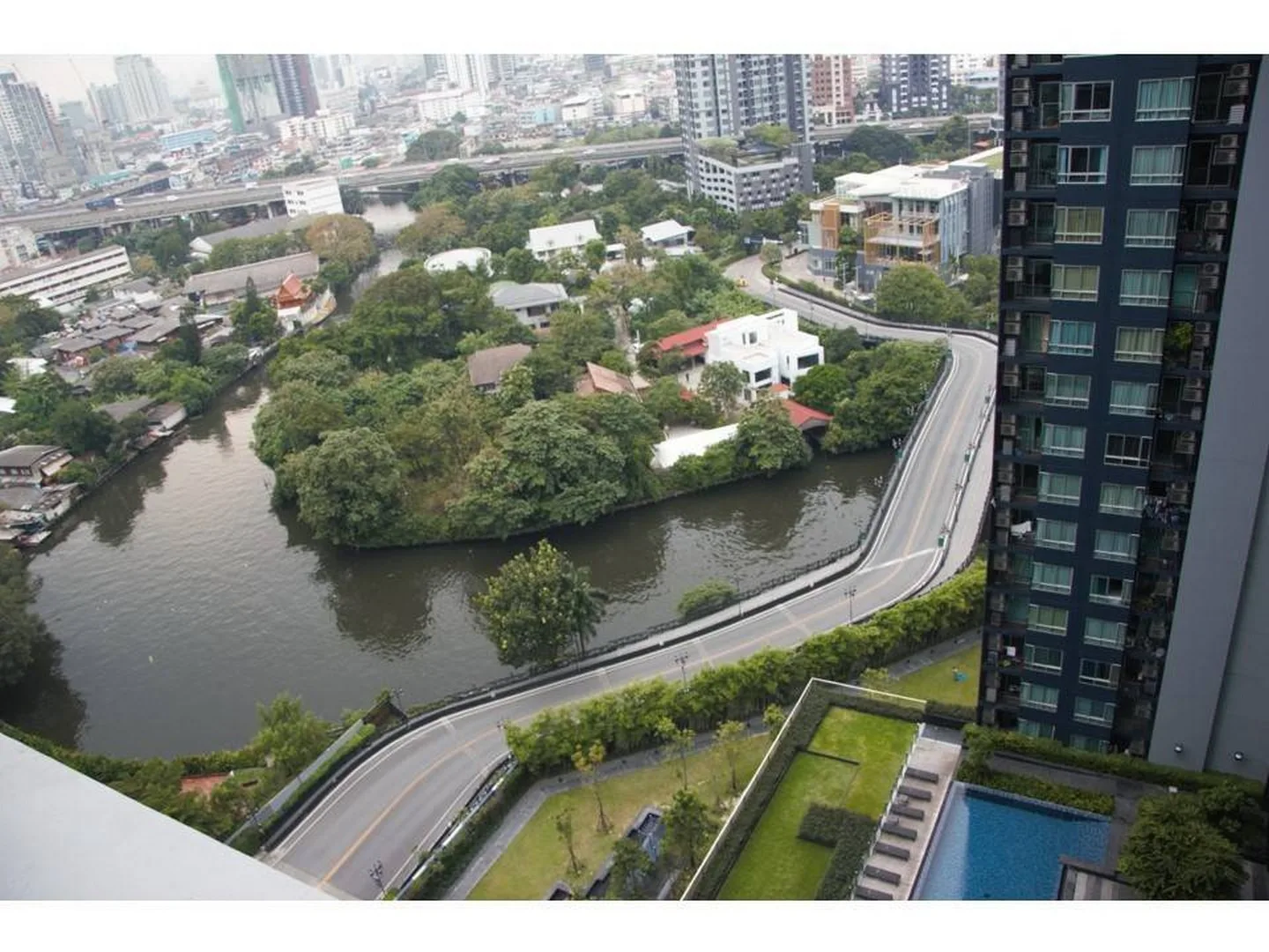 Property photos for The Base Sukhumvit 77