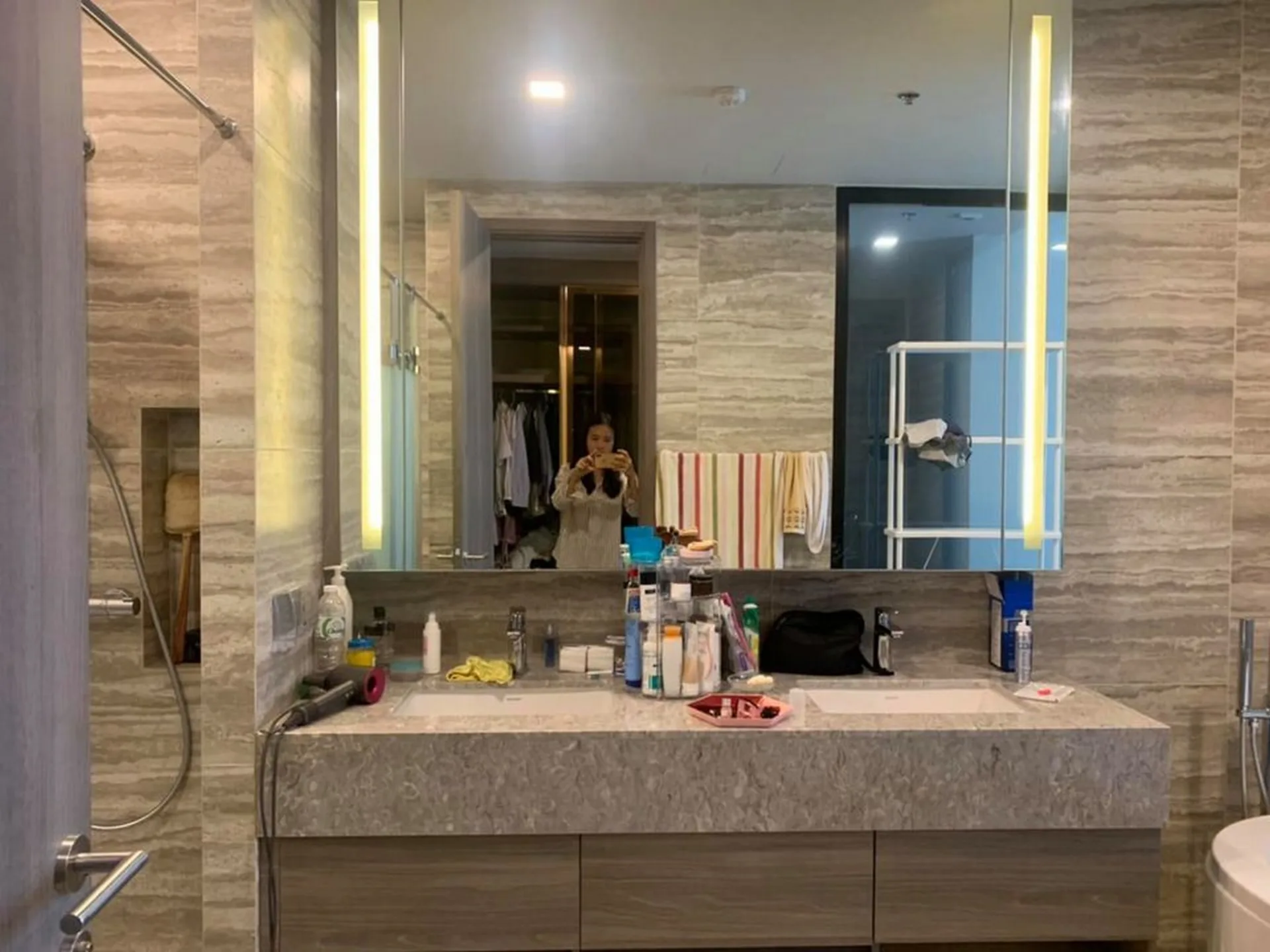 Property photos for Celes Asoke