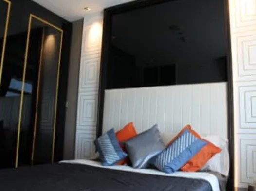 Property photos for Circle Condominium