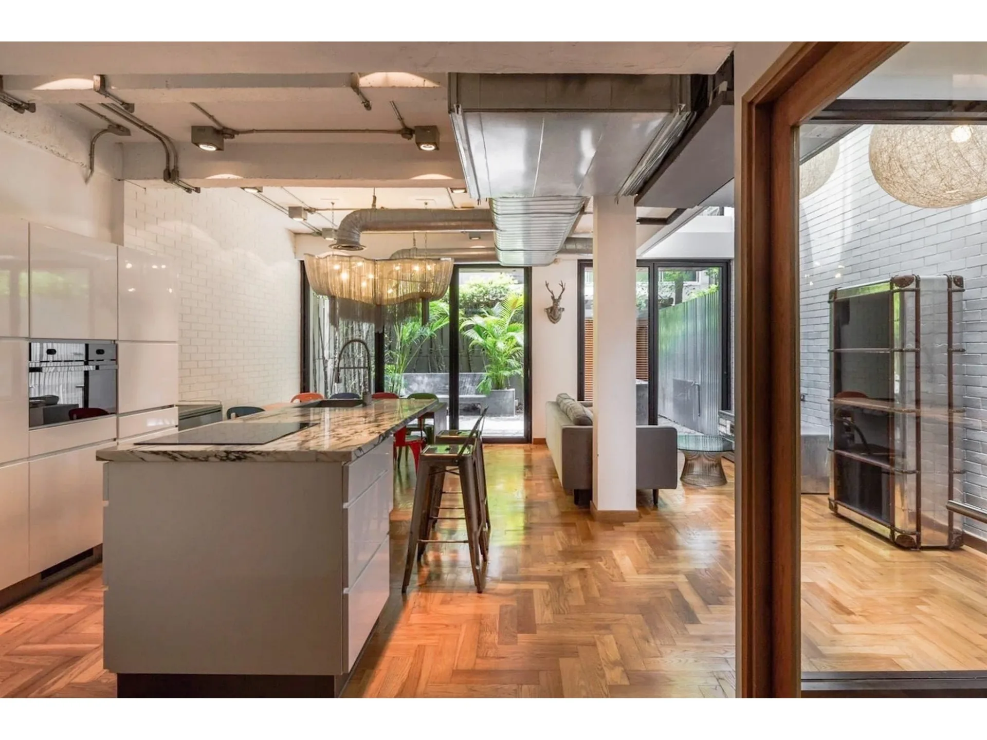 Property photos for Noble Cube Pattanakarn