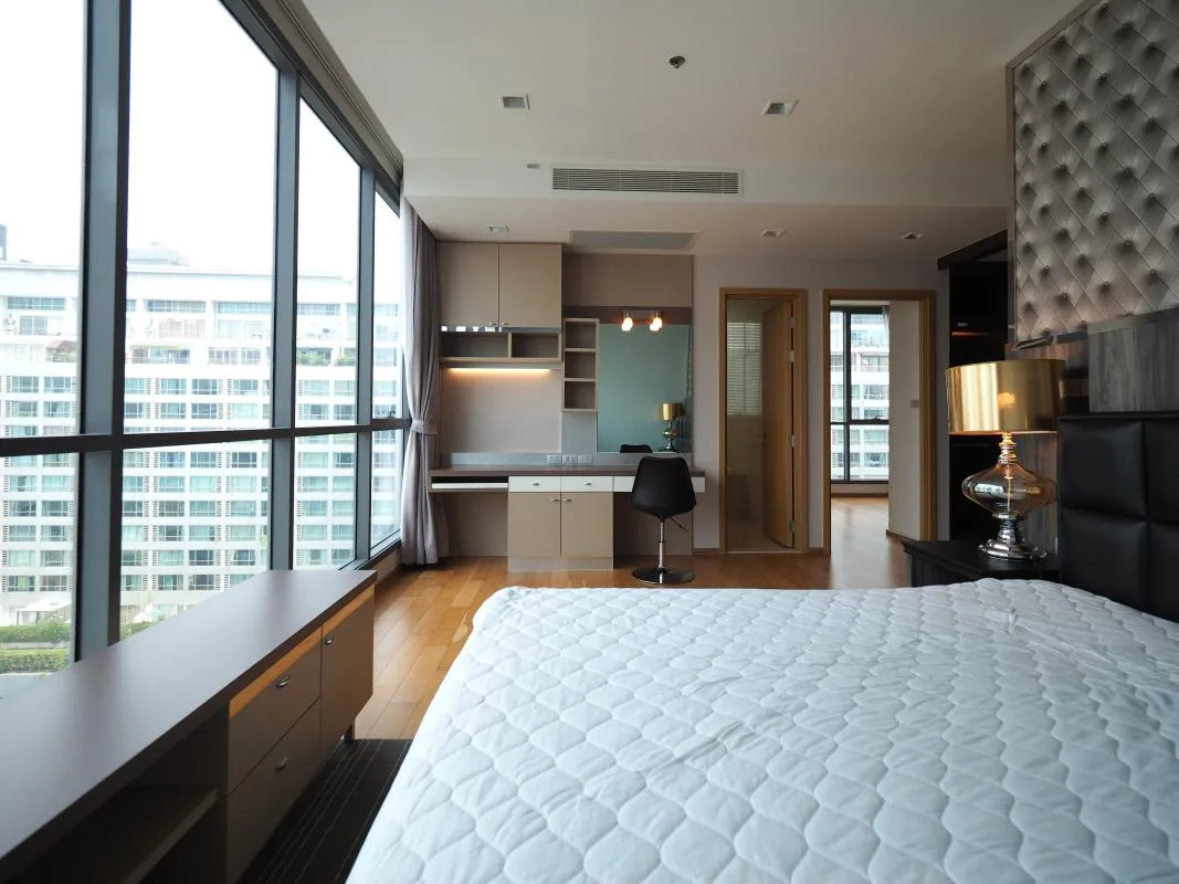Property photos for Hyde Sukhumvit 13