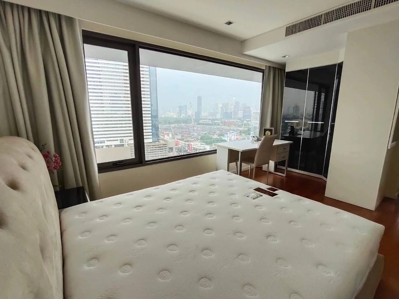 Property photos for Amanta Lumpini