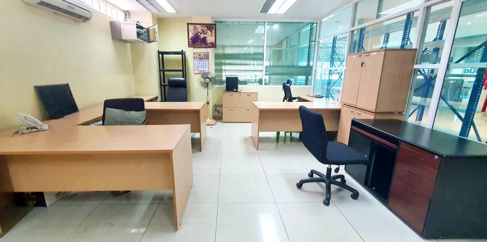 Property photos for Office Charoen Rat 7