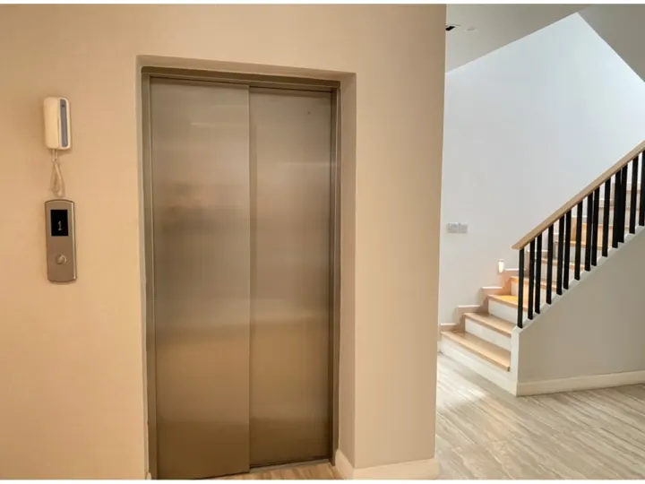 Property photos for Arna Ekamai