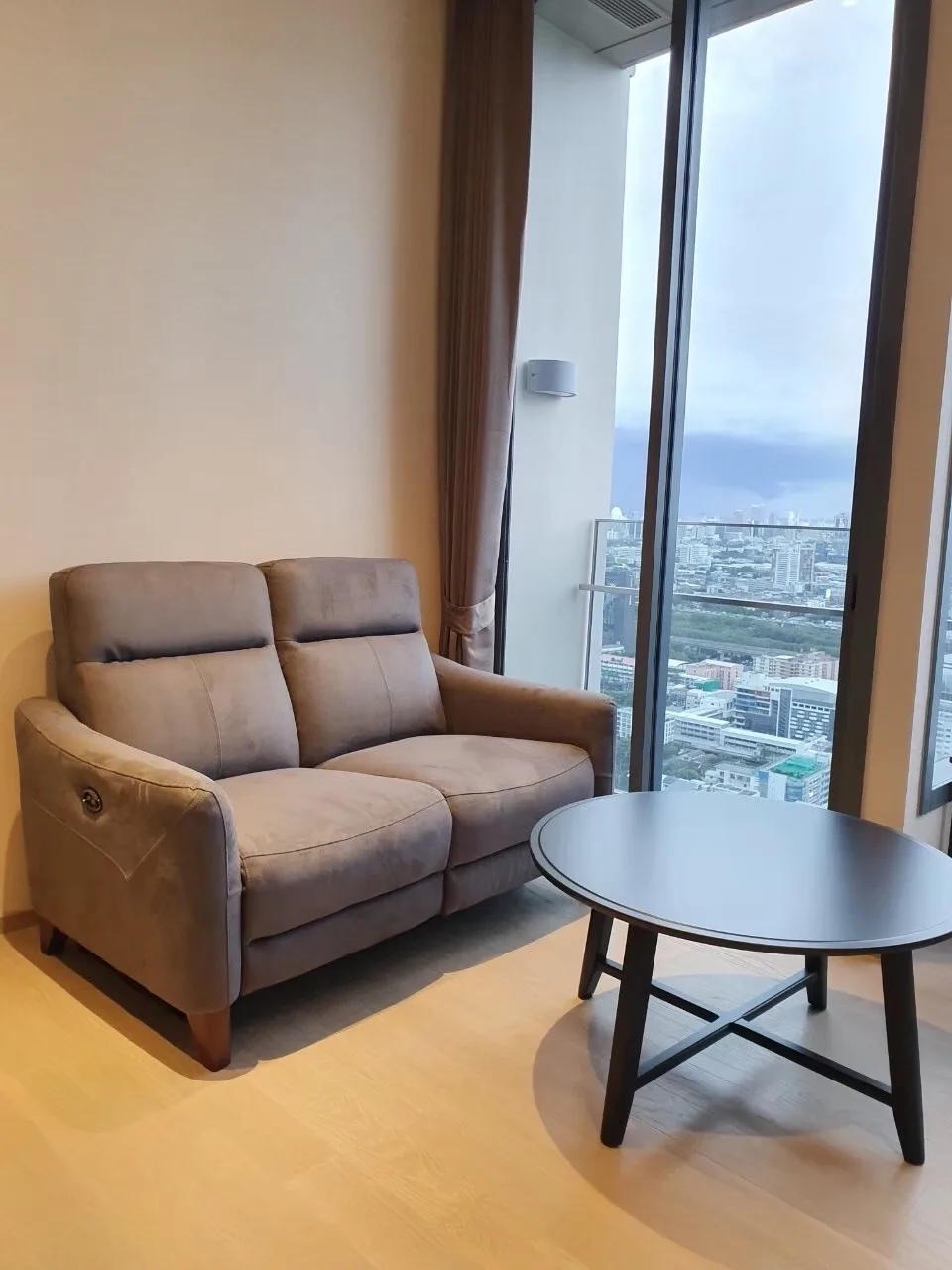 Property photos for The Esse Asoke