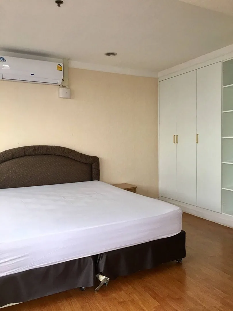 Property photos for The Waterford Diamond