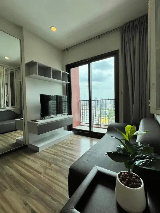 Property photos for WYNE Sukhumvit