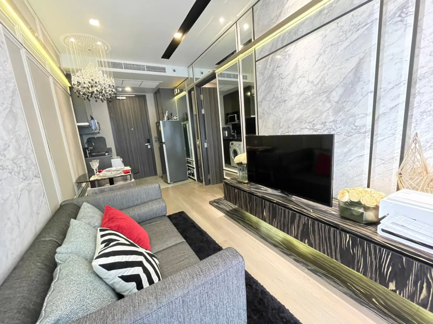 Property photos for Ashton Asoke