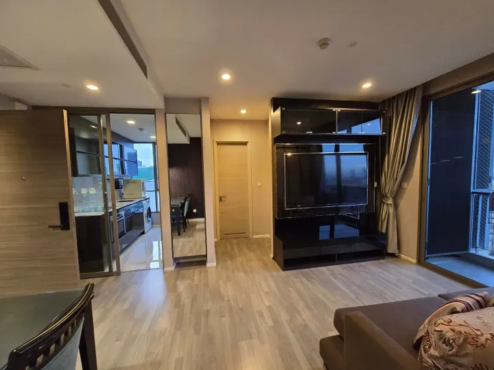 Property photos for The Room Sathorn - St.Louis