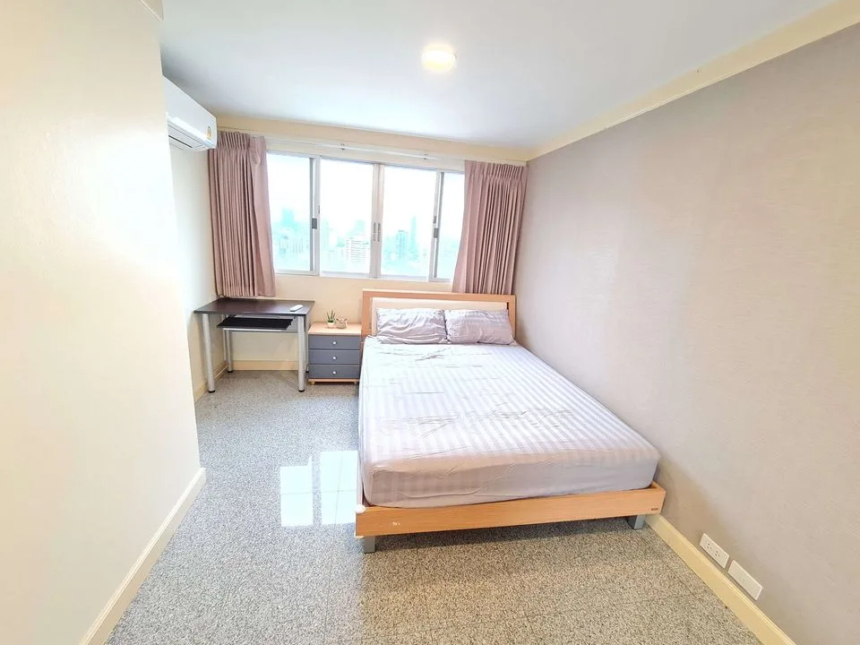 Property photos for The Waterford Diamond