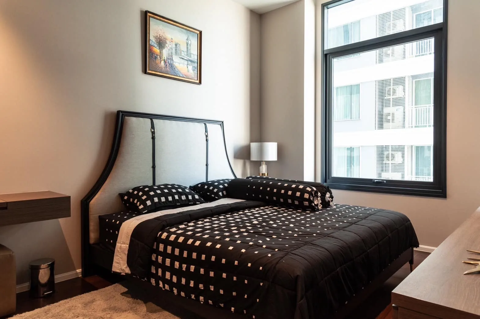 Property photos for The Diplomat 39