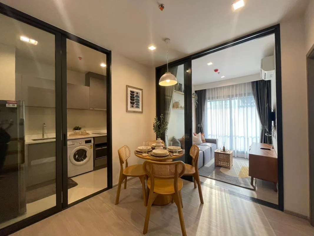 Property photos for Life Asoke Hype