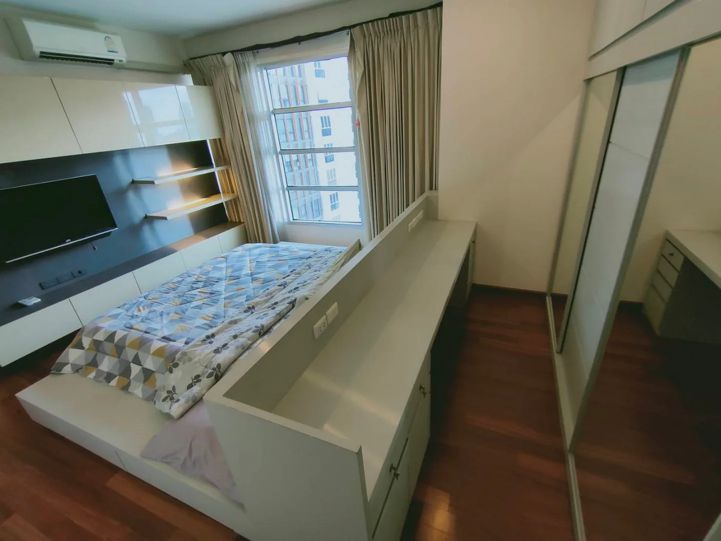 Property photos for Baan Klang Krung Siam - Pathumwan