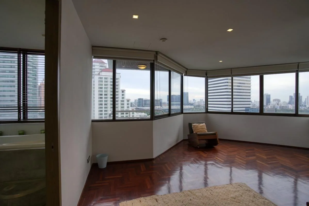 Property photos for Lake Avenue 16